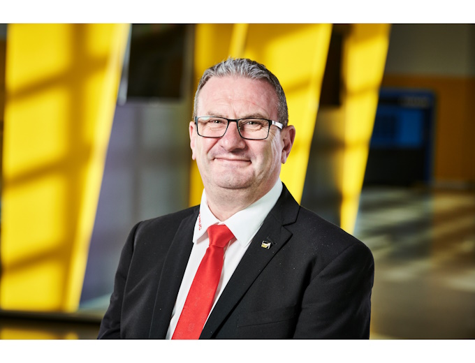 Paul Richards, Global Customer Coordinator Europe, Cobot Market, FANUC Europe